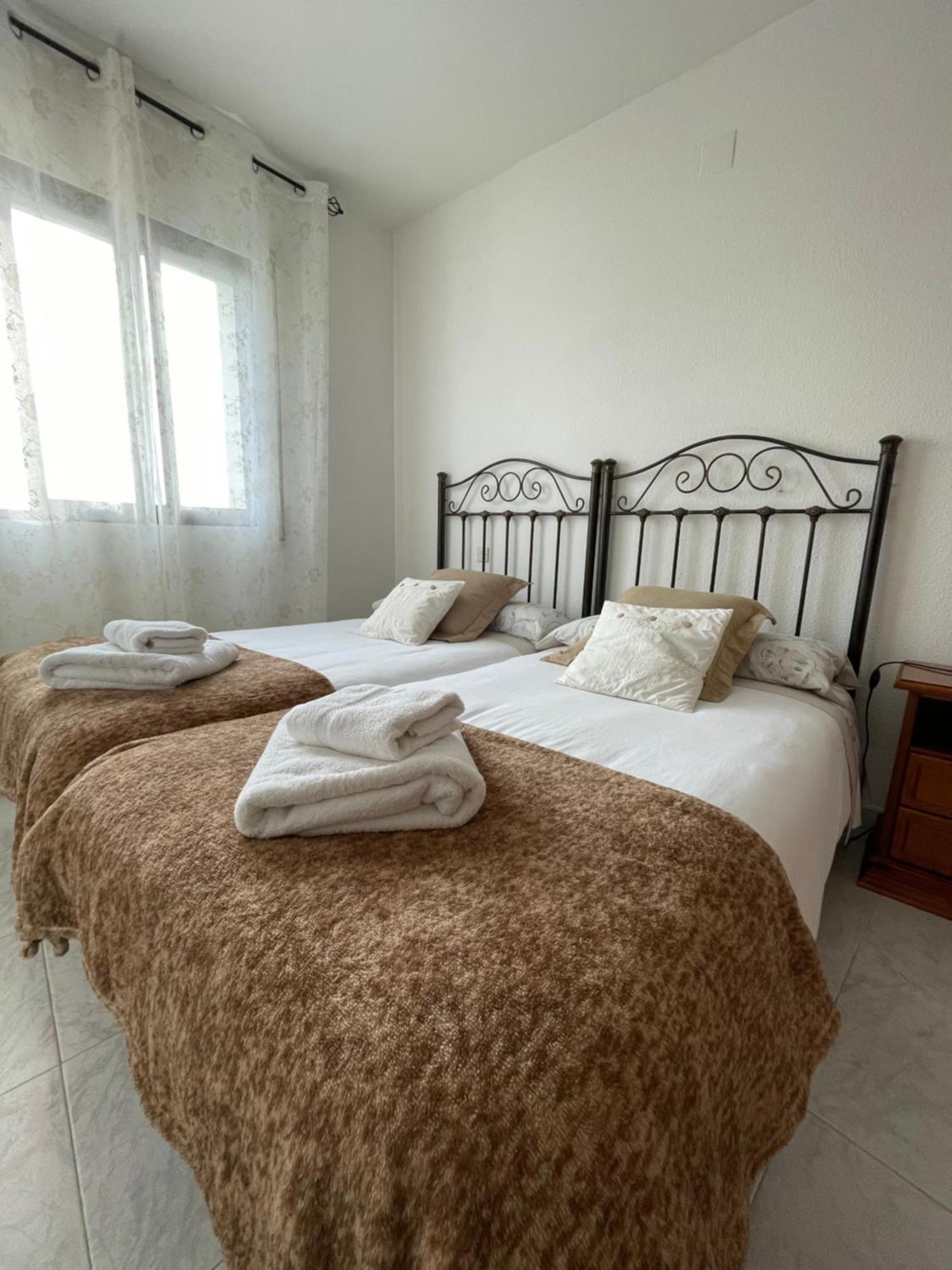 Apartamento Puri Candeleda Bagian luar foto